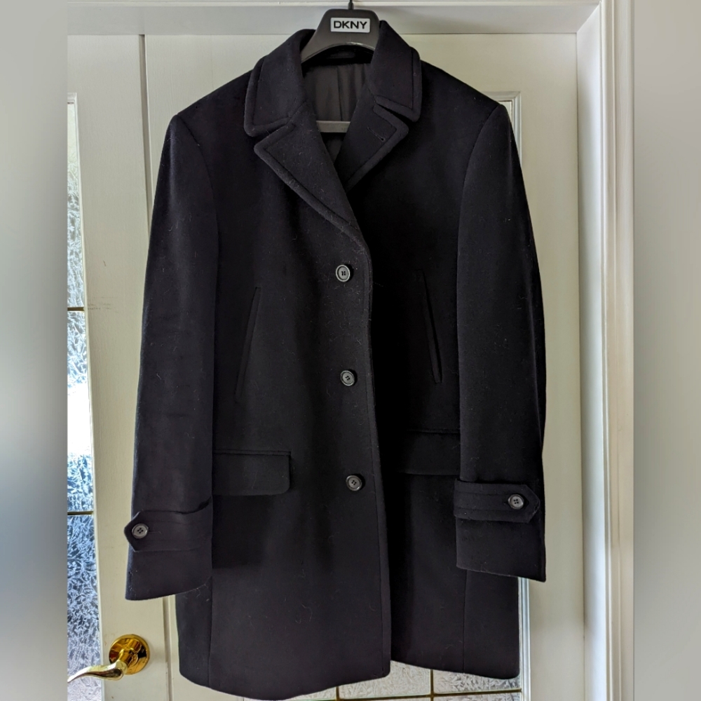 Men's DKNY lined black dress coat size medium
